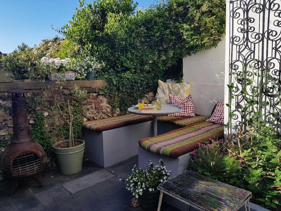 Villa Stylish Townhouse 15 Mins To Laines & Seafront Hove Esterno foto