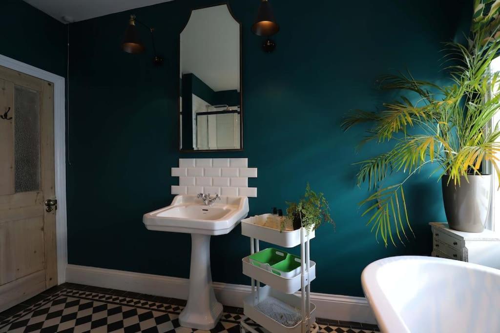 Villa Stylish Townhouse 15 Mins To Laines & Seafront Hove Esterno foto